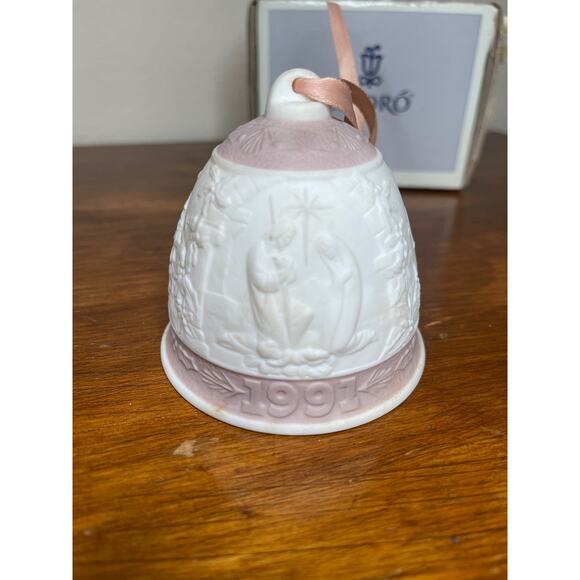 Lladro 1991 campanita navideña 1991 Read Description - Picture 2 of 7